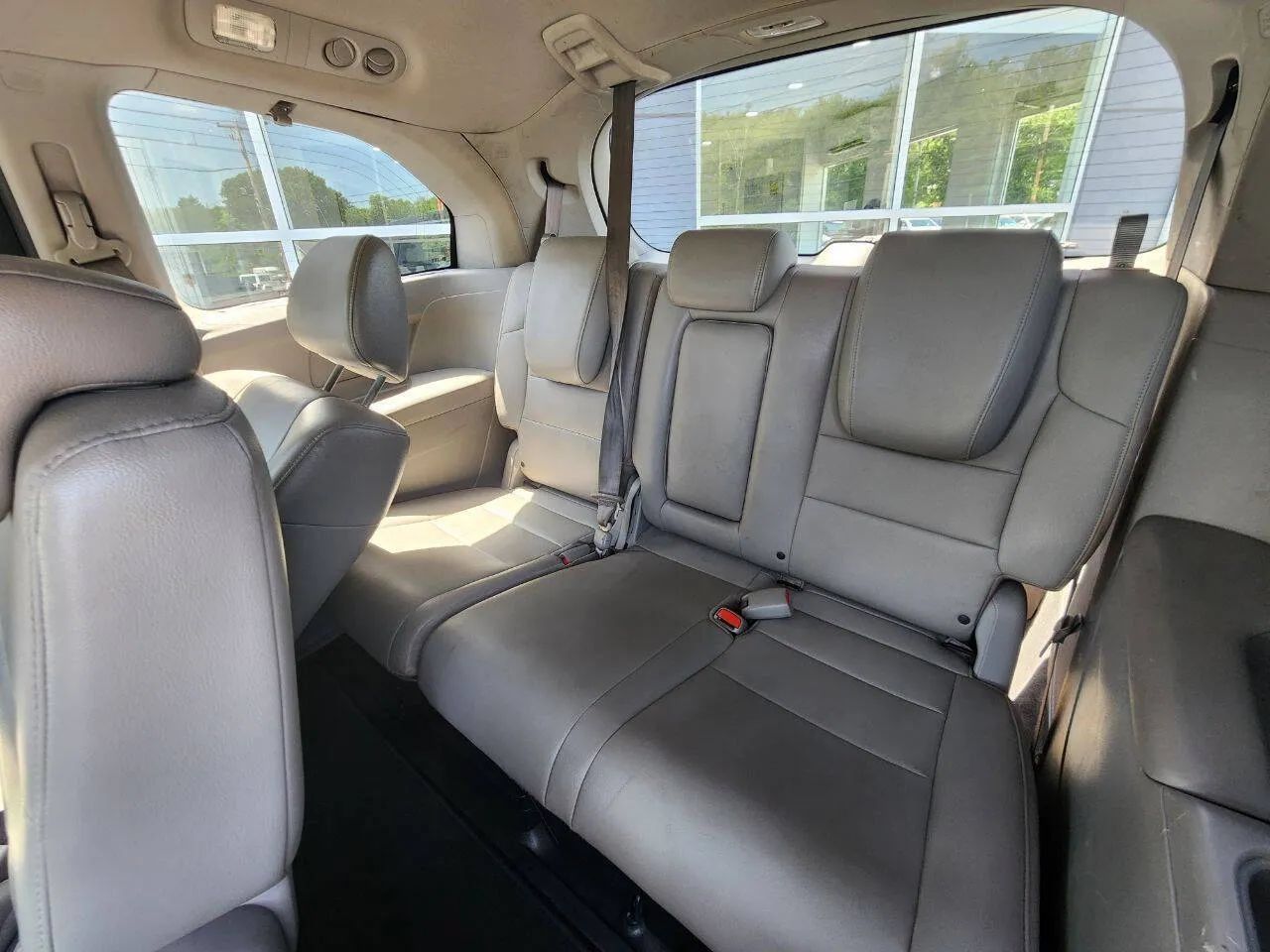 Used 2015 Honda Odyssey Touring image 11