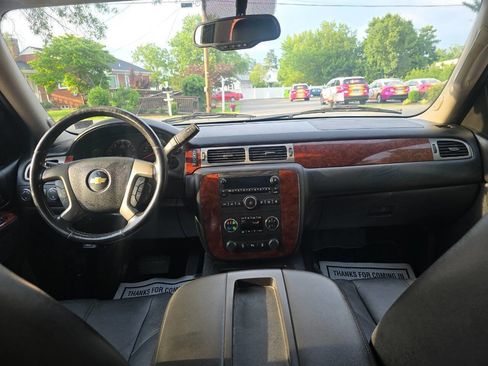 Used 2012 Chevrolet Tahoe LT w/ Luxury Package AWD/4WD image 14