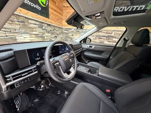 Used 2025 Hyundai Santa Fe XRT image 10