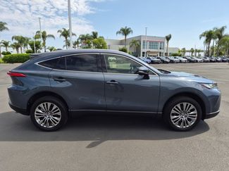 Certified 2022 Toyota Venza XLE AWD/4WD video 4
