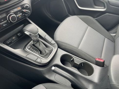 Used 2025 Kia Soul LX w/ LX Technology Package image 39