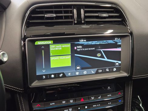 Used 2019 Jaguar F-PACE S AWD/4WD image 21
