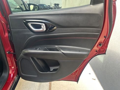 Used 2025 Jeep Compass Trailhawk image 13