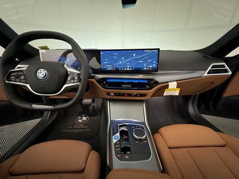 Used 2025 BMW i4 eDrive40 w/ Premium Package image 16