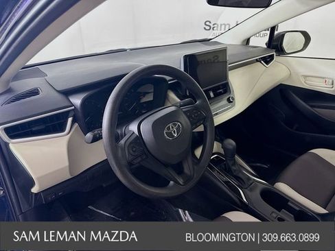 Used 2023 Toyota Corolla LE image 9