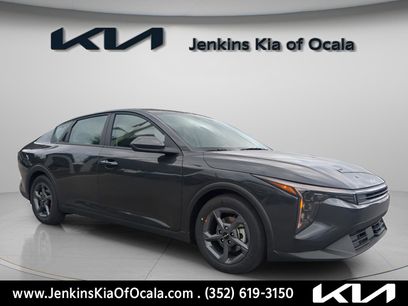 New 2025 Kia K4 LXS