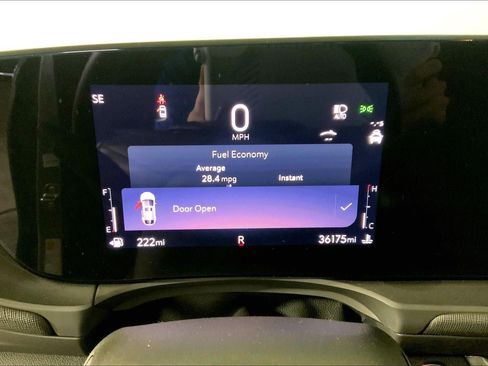 Used 2024 Buick Envista Preferred w/ Convenience I Package FWD image 20