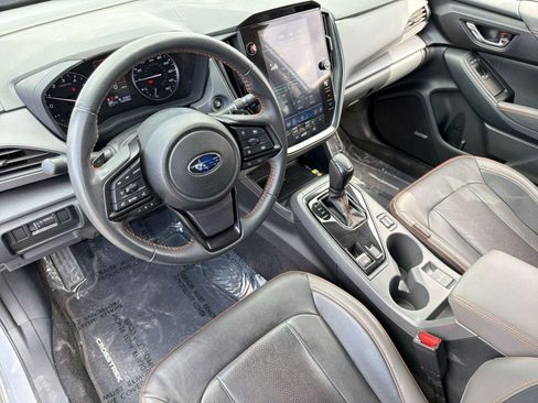 Used 2024 Subaru Crosstrek 2.5i Limited w/ Crosstrek Mirror Package image 4