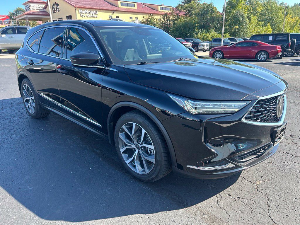 Used 2023 Acura MDX w/ Technology Package AWD/4WD image 3