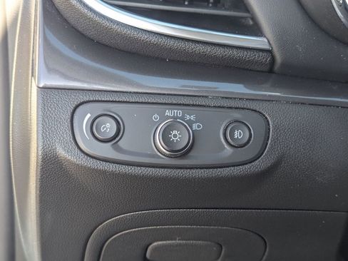 Used 2020 Buick Encore Essence image 24