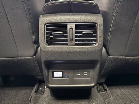 Used 2024 Nissan Rogue SL w/ SL Premium Package AWD/4WD image 16