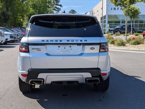 Used 2022 Land Rover Range Rover Sport HST AWD/4WD image 4