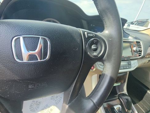 Used 2014 Honda Accord EX-L image 17