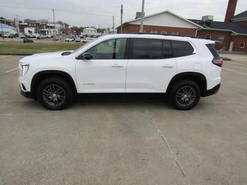 Used 2025 GMC Acadia Elevation AWD/4WD image 6