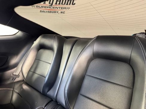 Used 2022 Ford Mustang GT Premium RWD image 11