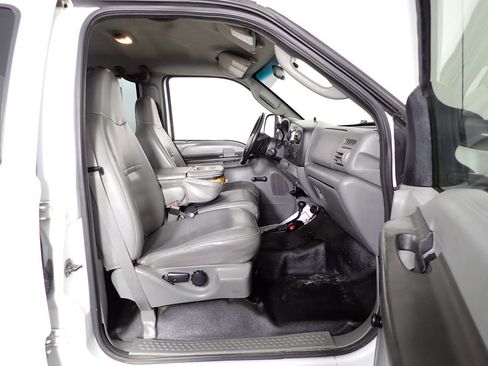 Used 2006 Ford F250 XL AWD/4WD image 32