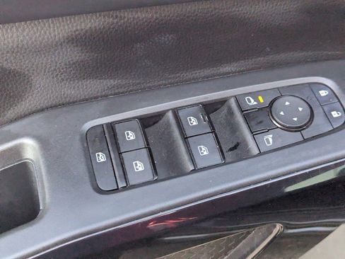 Certified 2024 Nissan Pathfinder S image 20