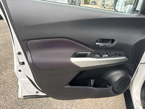 Used 2020 Nissan Kicks SV FWD image 20