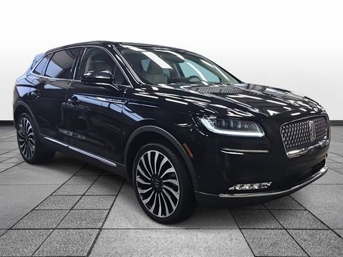 Used 2022 Lincoln Nautilus Black Label image 3