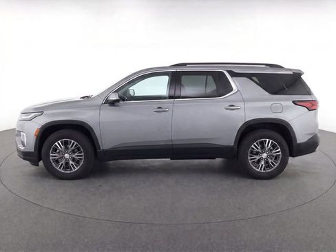 Used 2026 Chevrolet Traverse LT w/ LPO, Floor Liner Package FWD image 4