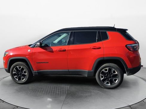 Used 2018 Jeep Compass Trailhawk w/ Leather Interior Group AWD/4WD image 2
