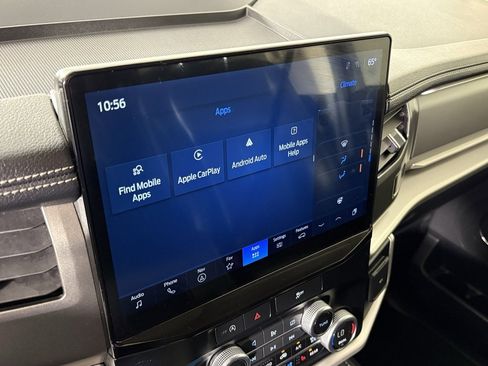 Used 2024 Ford Expedition Max XLT image 27