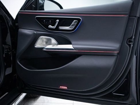 Used 2025 Mercedes-Benz E 450 4MATIC All-Terrain Wagon image 31