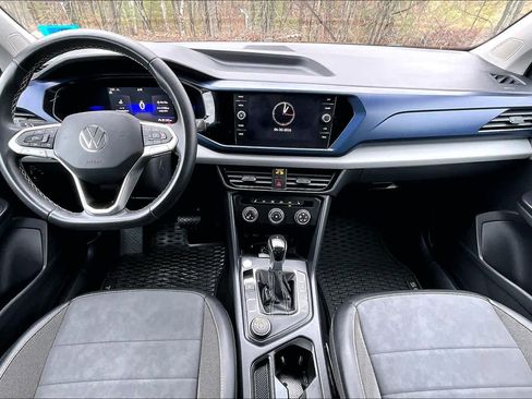 Used 2022 Volkswagen Taos SE AWD/4WD image 14