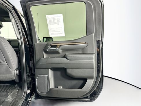 Used 2023 Chevrolet Silverado 1500 LT image 30