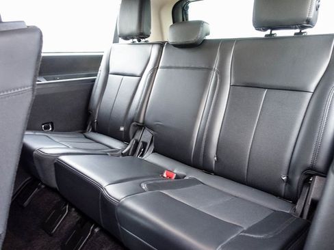 Used 2022 Ford Expedition Max XLT image 33