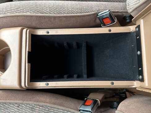 Used 1996 Ford Explorer 4WD 4-Door image 6