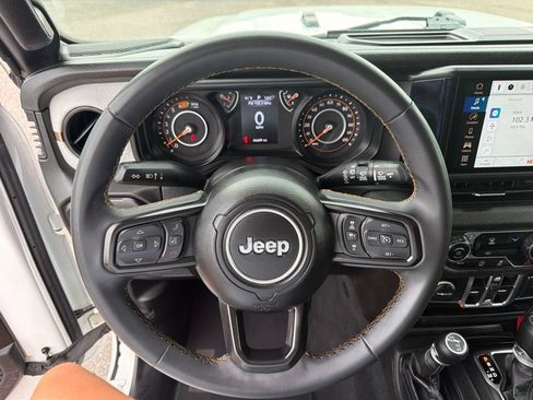 Used 2024 Jeep Wrangler Unlimited Sport AWD/4WD image 15