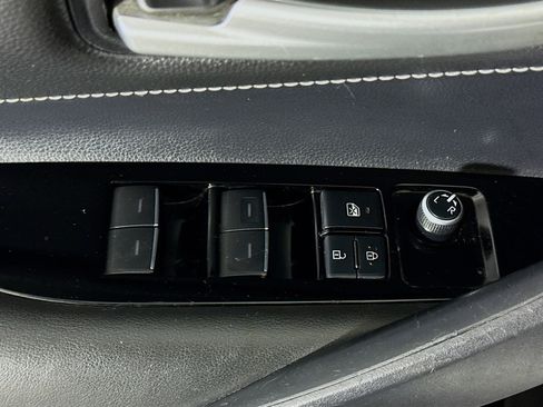 Used 2021 Toyota Corolla SE image 24