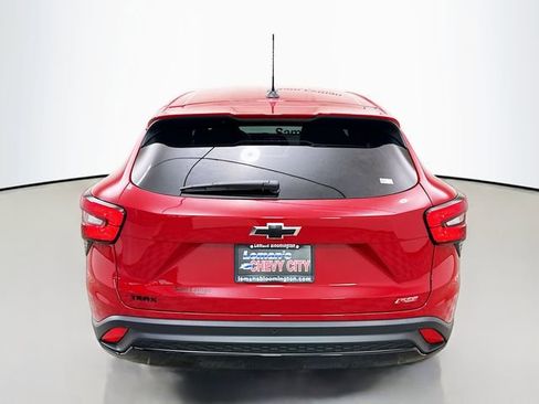 New 2026 Chevrolet Trax RS image 7