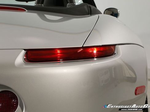 Used 2002 BMW Z8 image 69