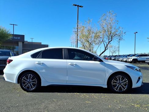 Used 2024 Kia Forte GT-Line w/ GT-Line Premium Package image 7