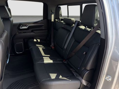 Certified 2025 Chevrolet Silverado 1500 LTZ w/ LTZ Premium Package AWD/4WD image 8