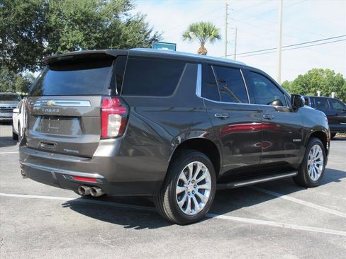 Used 2021 Chevrolet Tahoe Premier w/ Premium Package image 5