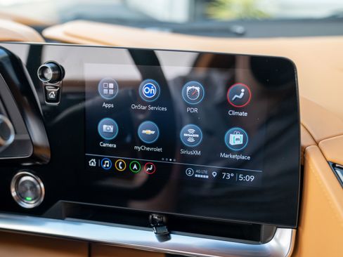 Used 2021 Chevrolet Corvette Stingray Premium Cpe w/ Z51 Performance Package image 20