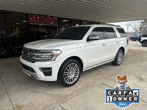 Certified 2022 Ford Expedition Platinum AWD/4WD image 1