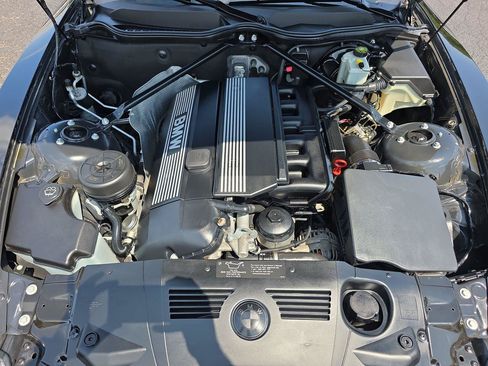 Used 2003 BMW Z4 2.5i RWD image 13
