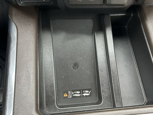 Used 2020 Chevrolet Silverado 2500 LTZ w/ LTZ Plus Package image 22