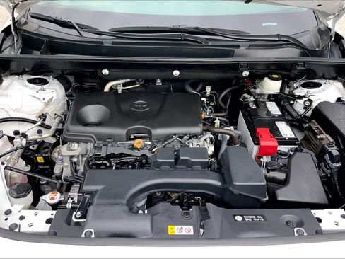 Used 2023 Toyota RAV4 XLE Premium AWD/4WD image 31