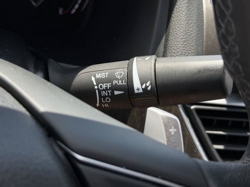 Used 2019 Honda Accord EX-L image 18