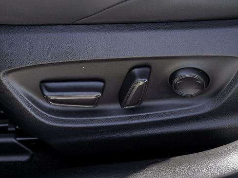Certified 2022 Toyota Corolla XSE FWD image 17