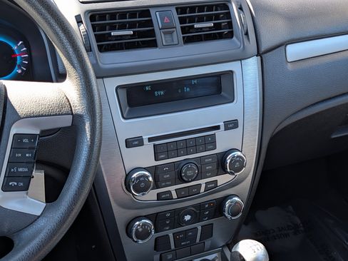 Used 2011 Ford Fusion SE w/ 201A Rapid Spec Order Code image 18