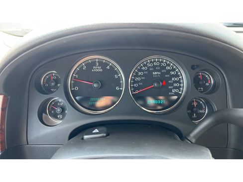 Used 2007 Chevrolet Tahoe LTZ w/ LTZ Preferred Equipment Group AWD/4WD image 15