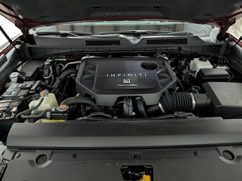 Used 2025 INFINITI QX80 Sensory AWD/4WD image 32