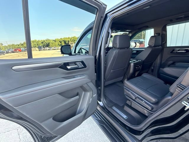 Used 2026 Chevrolet Tahoe RST w/ RST Capability Package AWD/4WD image 16