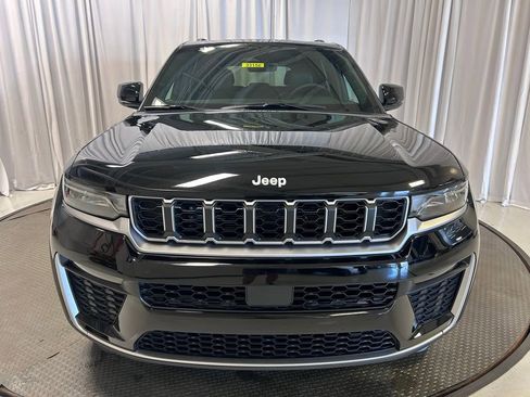 New 2026 Jeep Grand Cherokee Limited AWD/4WD image 26